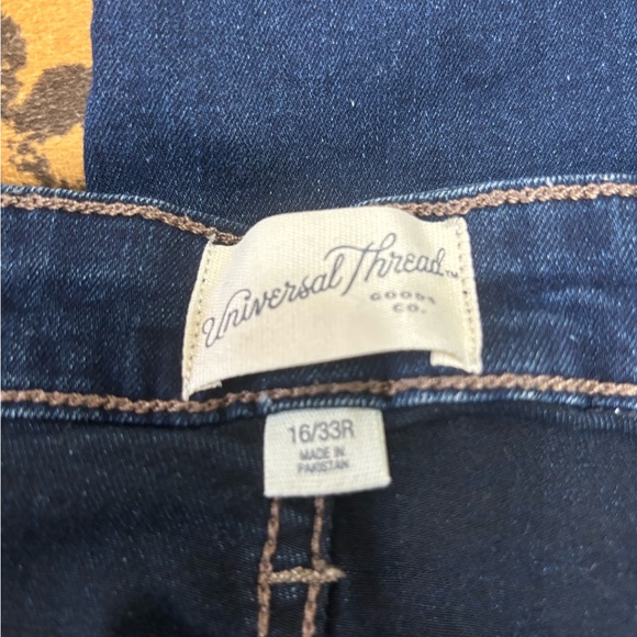 Skinny Jeans - Picture 3 of 4